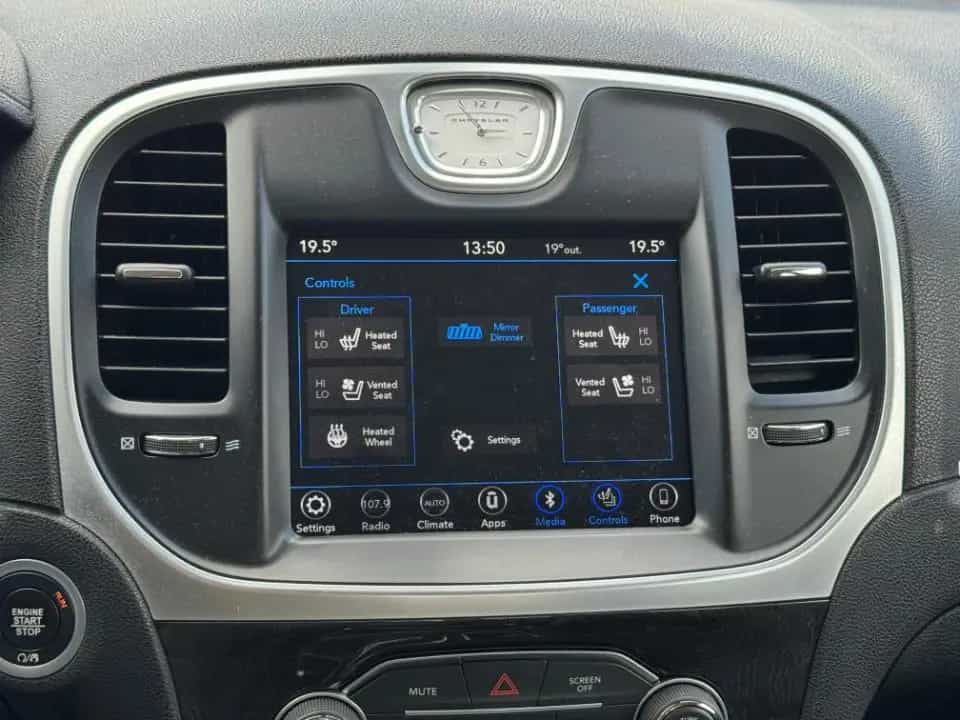 Chrysler 300C 3.6 Limited 4x4 Leder Kamera ... 02/2018-photo-7