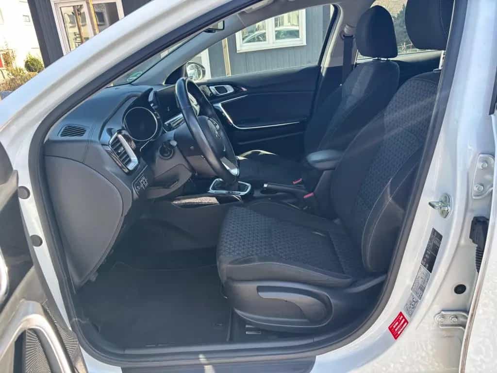 Kia cee'd Sportswagon 1,5 T-GDI "Vision" 05/2021-photo-13