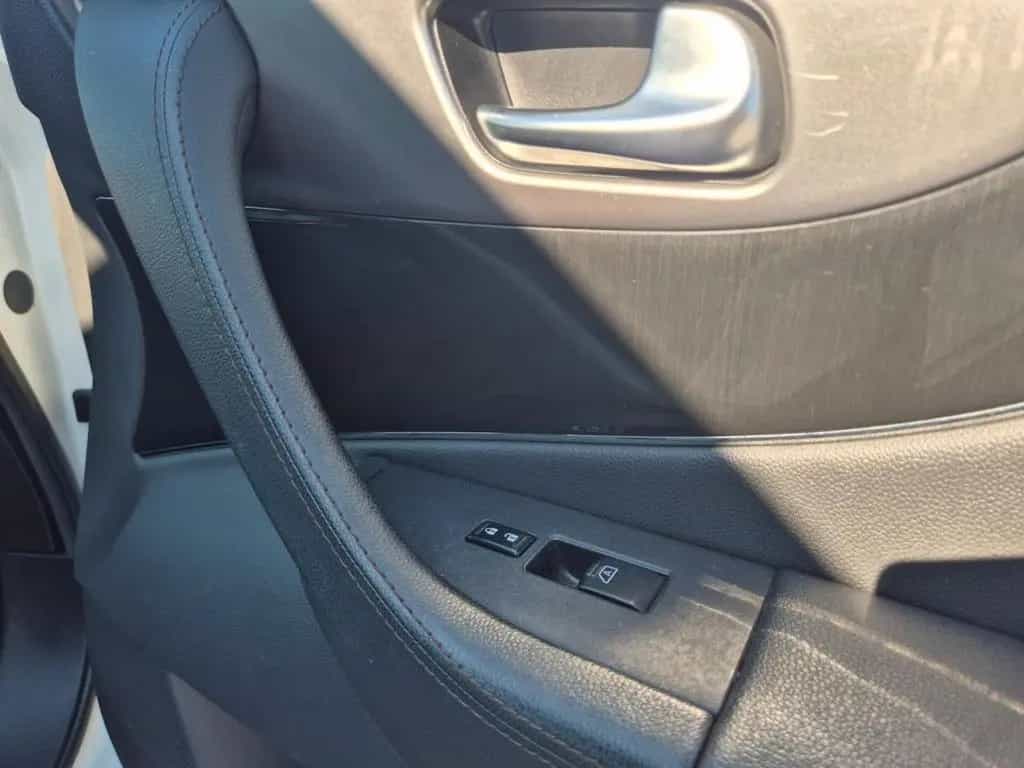 Infiniti QX70 3.0 diesel V6 AT S Premium 04/2015-photo-12