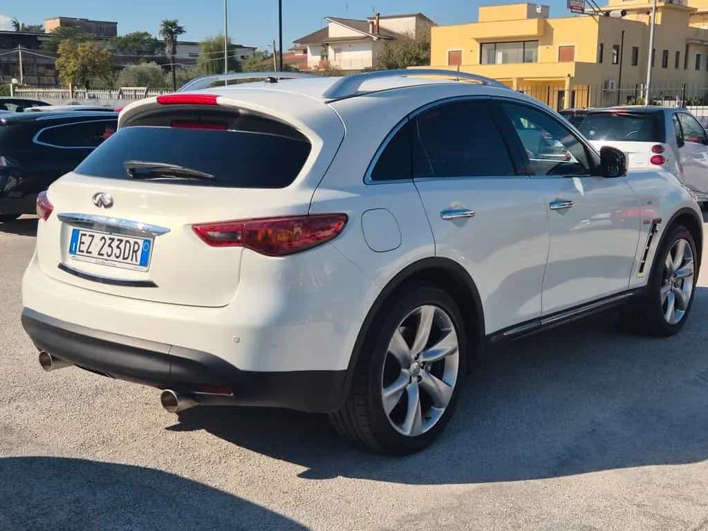 Infiniti QX70 3.0 diesel V6 AT S Premium 04/2015-photo-2