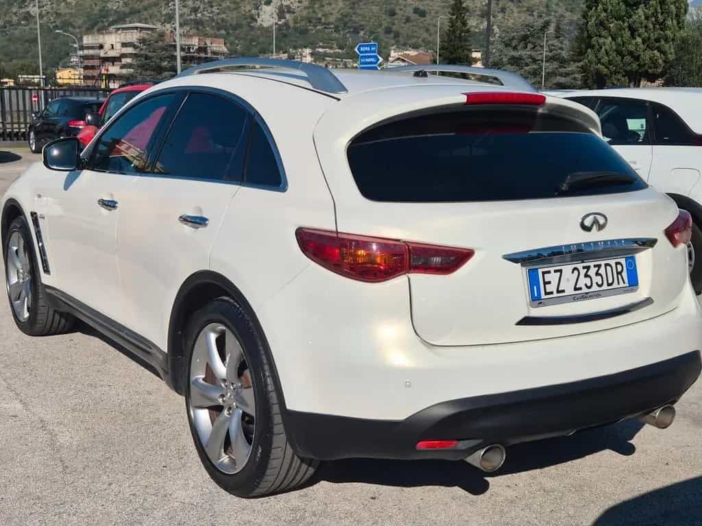 Infiniti QX70 3.0 diesel V6 AT S Premium 04/2015-photo-3