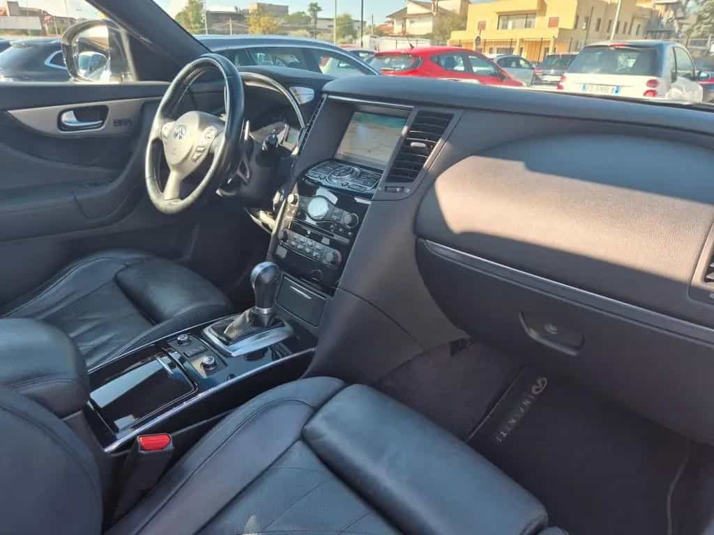 Infiniti QX70 3.0 diesel V6 AT S Premium 04/2015-photo-8