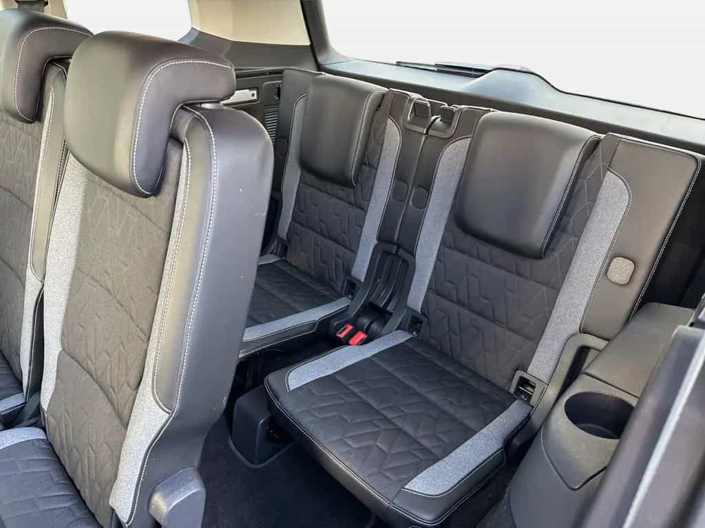 Volkswagen Touran Comfortline 1,5 l TSI Navigation ACC Rück 07/2025-photo-15