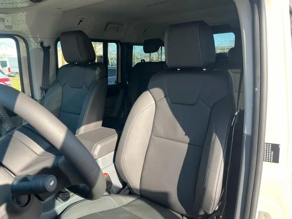 INEOS Grenadier Station Wagon 5-Seat (MY26) 02/2026-photo-9