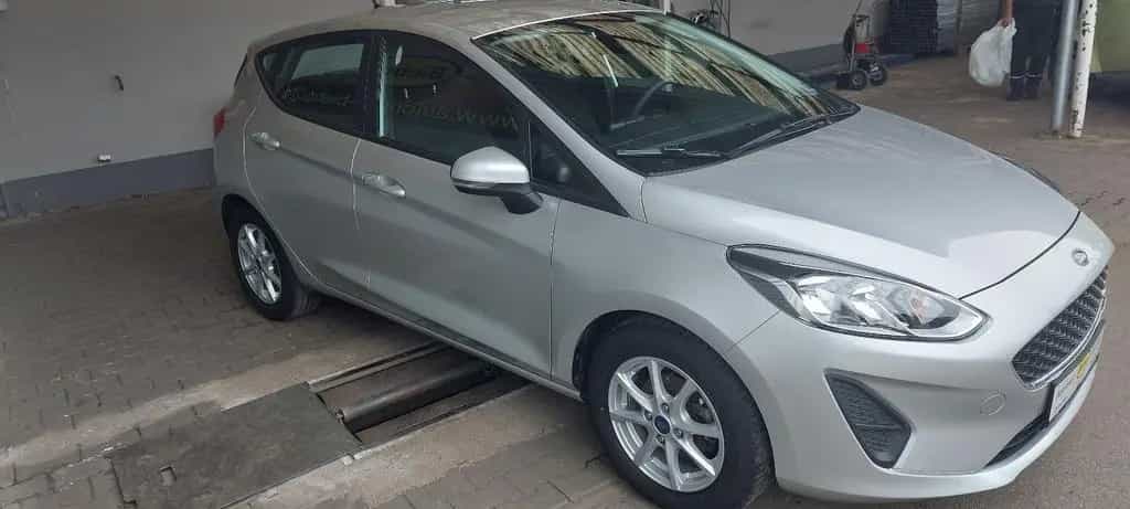 Ford Fiesta Trend mit GARANTIE 10/2017-photo-2