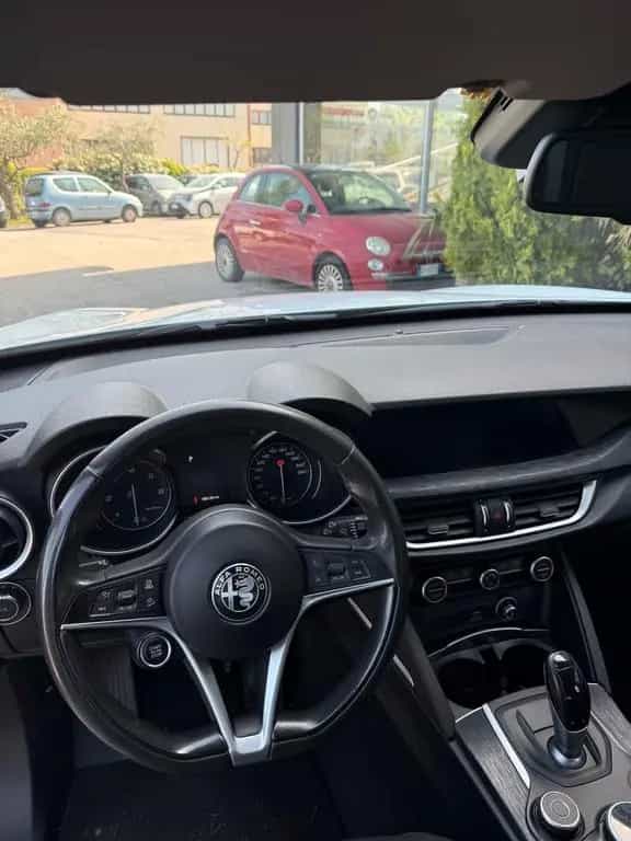 Alfa Romeo Stelvio 2.2 Turbodiesel 190 CV AT8 Q4 04/2019-photo-4