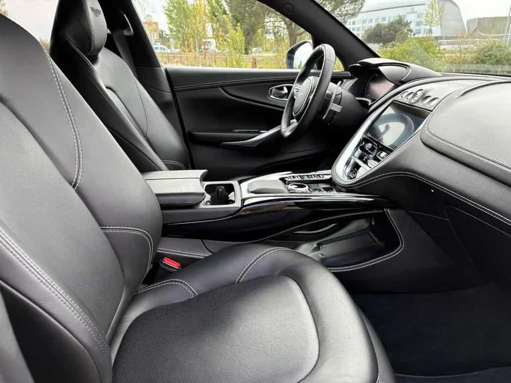Aston Martin DBX 4.0 V8 12/2021-photo-13
