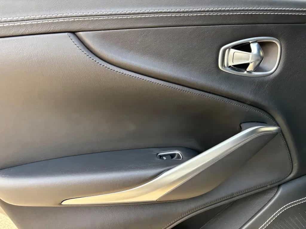 Aston Martin DBX 4.0 V8 12/2021-photo-20