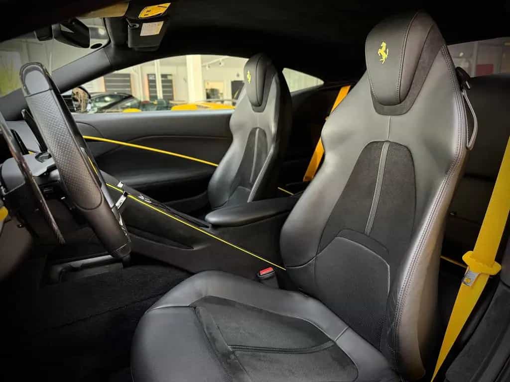 Ferrari Roma MagneRide*BeifahrerDispl*JBL*Carbon 04/2024-photo-11