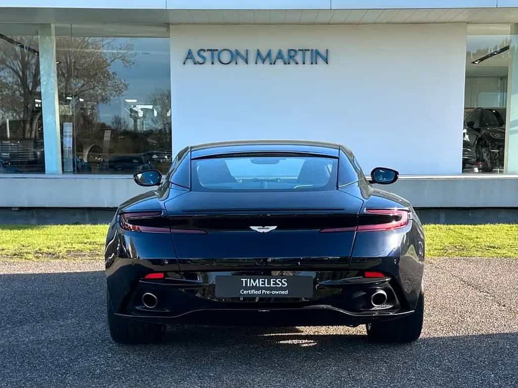 Aston Martin DB11 5.2 V12 AMR 03/2017-photo-4