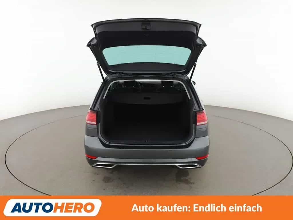 Volkswagen Golf VII 1.5 TSI ACT Highline BMT Aut.*NAVI*LED* 07/2019-photo-16
