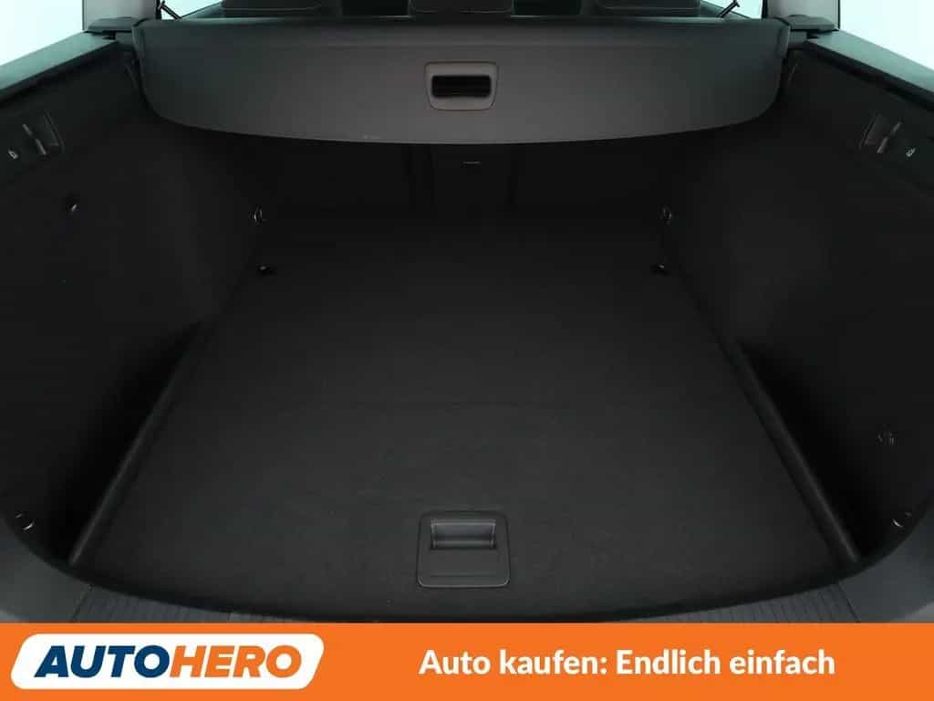 Volkswagen Golf VII 1.5 TSI ACT Highline BMT Aut.*NAVI*LED* 07/2019-photo-17