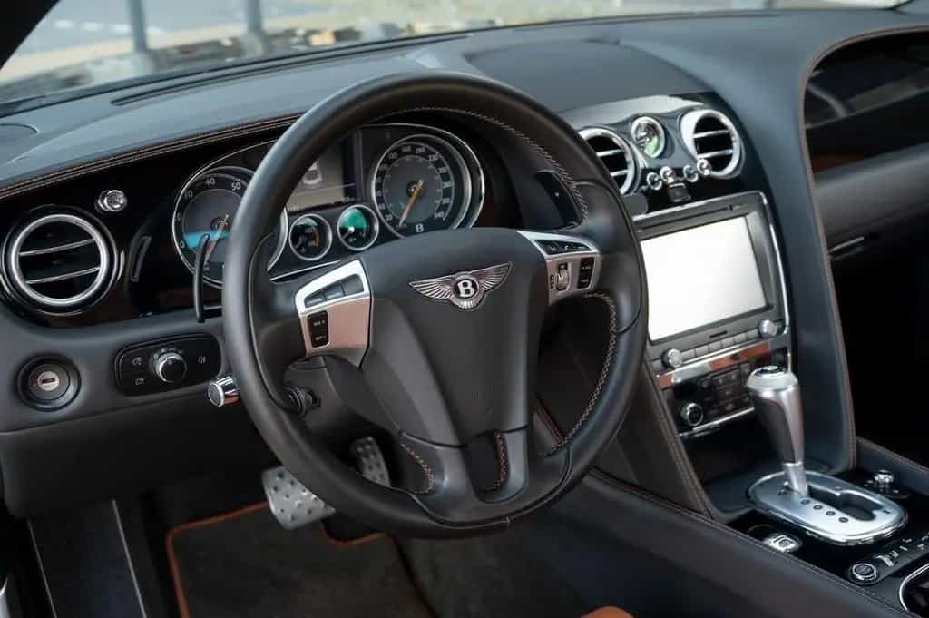 Bentley Continental GT 4.0 V8 Mulliner 11/2012-photo-16