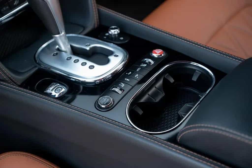 Bentley Continental GT 4.0 V8 Mulliner 11/2012-photo-21