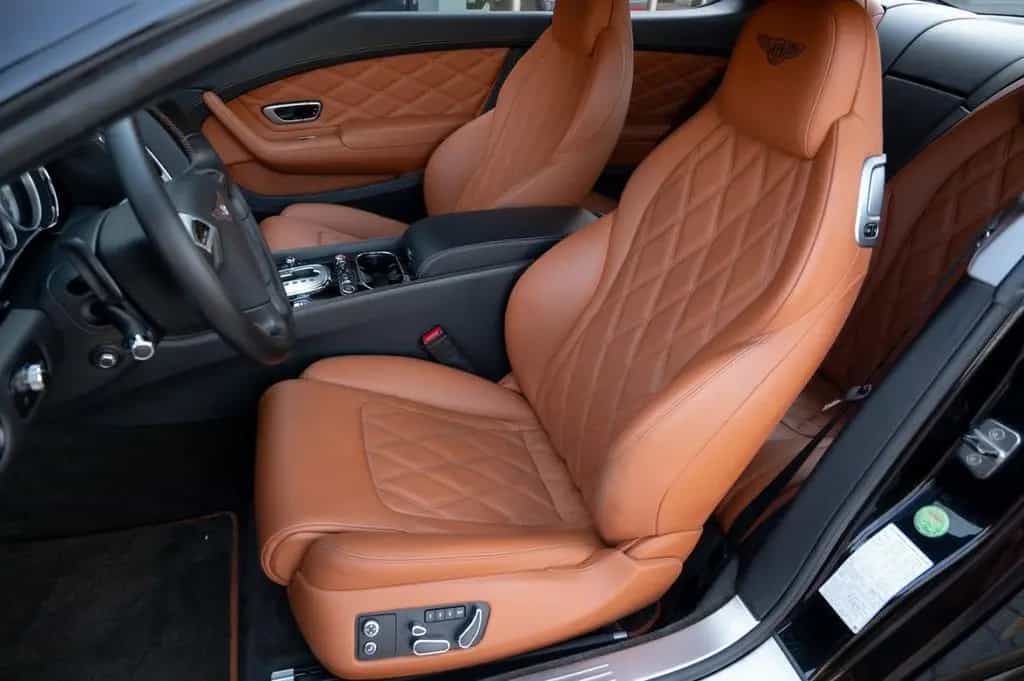 Bentley Continental GT 4.0 V8 Mulliner 11/2012-photo-29