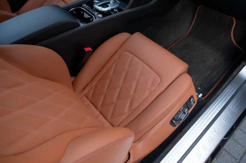 Bentley Continental GT 4.0 V8 Mulliner 11/2012-photo-43