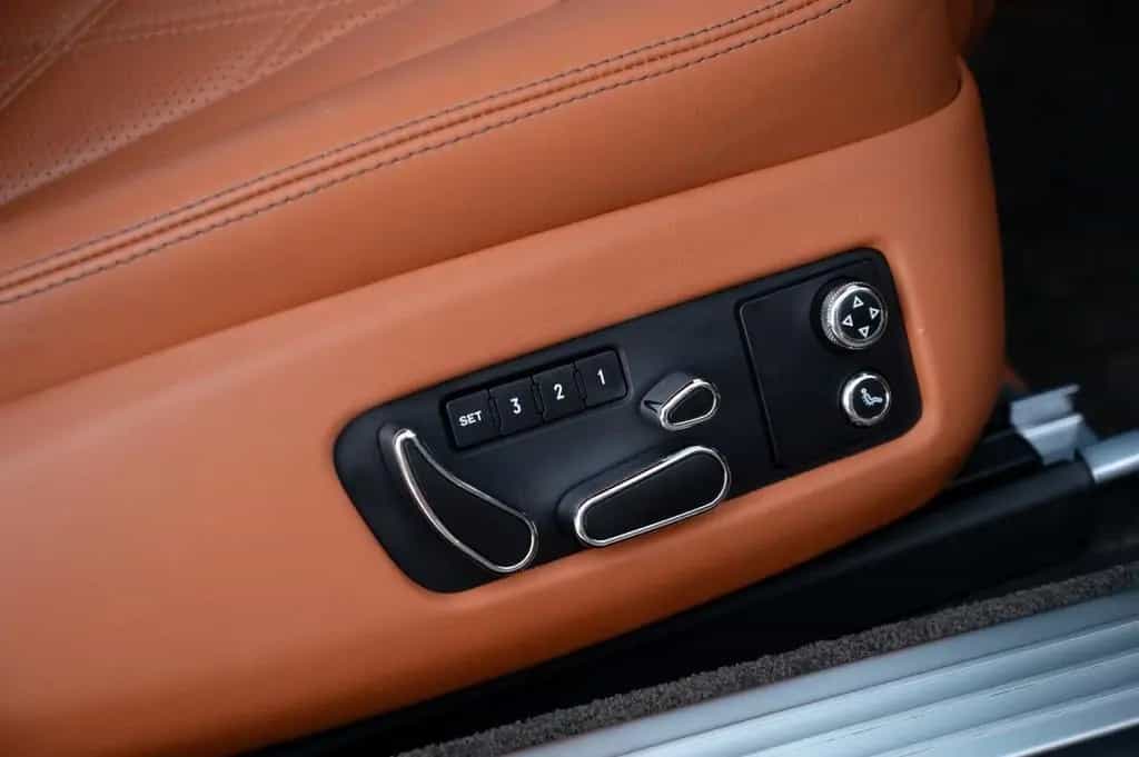 Bentley Continental GT 4.0 V8 Mulliner 11/2012-photo-44