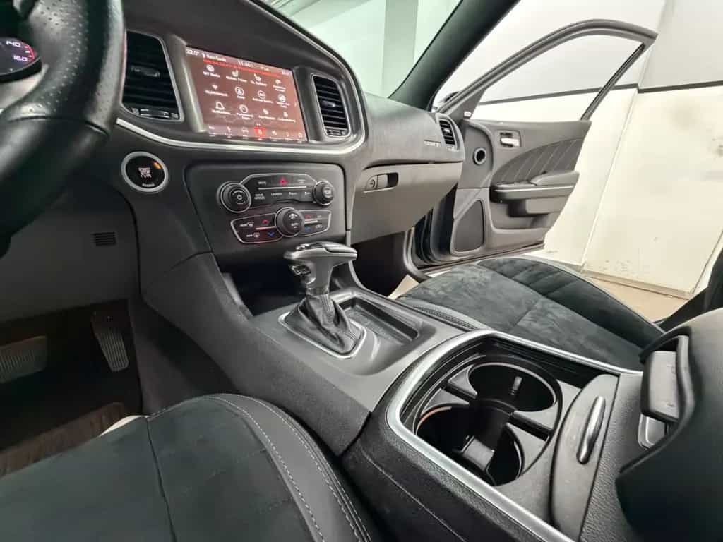 Dodge Charger 6.4 V8 Scat Pack/Alpine/Sitzhz+Lenkr/20" 07/2019-photo-33