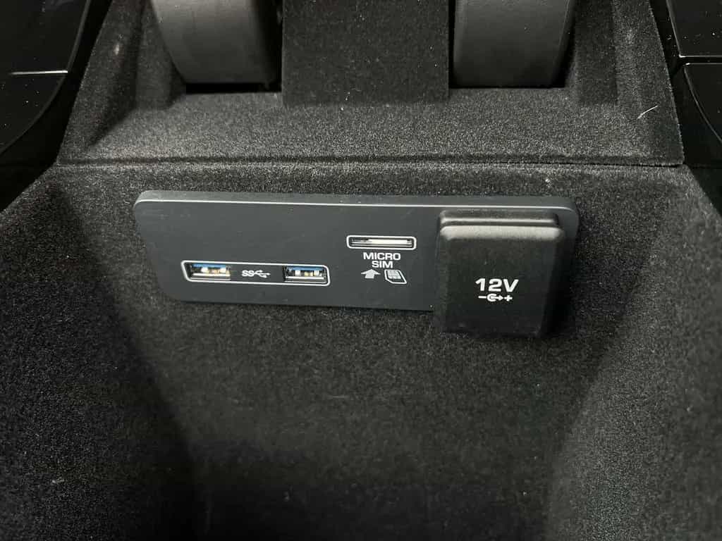 Land Rover Range Rover Rover Velar D300 HSE R-Dynamic Black-Pack* 04/2020-photo-34