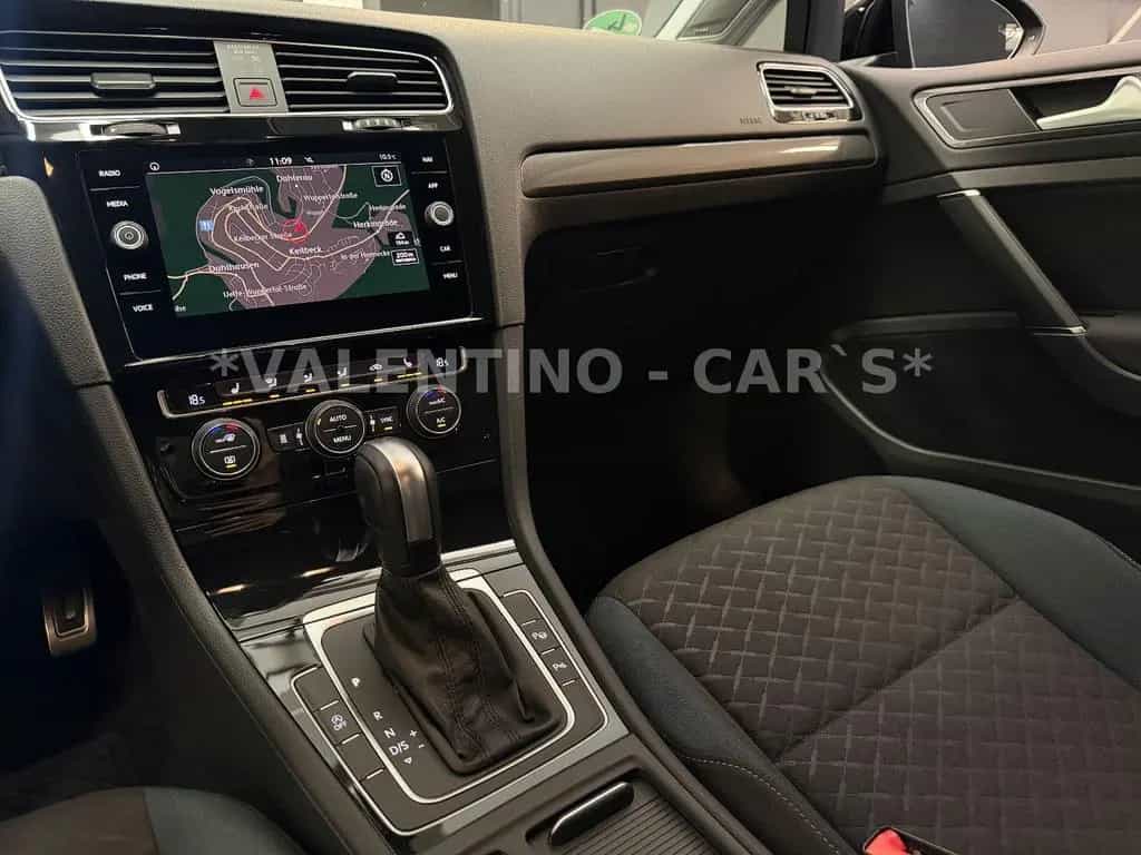 Volkswagen Golf VII Lim. IQ.DRIVE/DSG/Dynaudio/Virtual/Assi 09/2019-photo-19