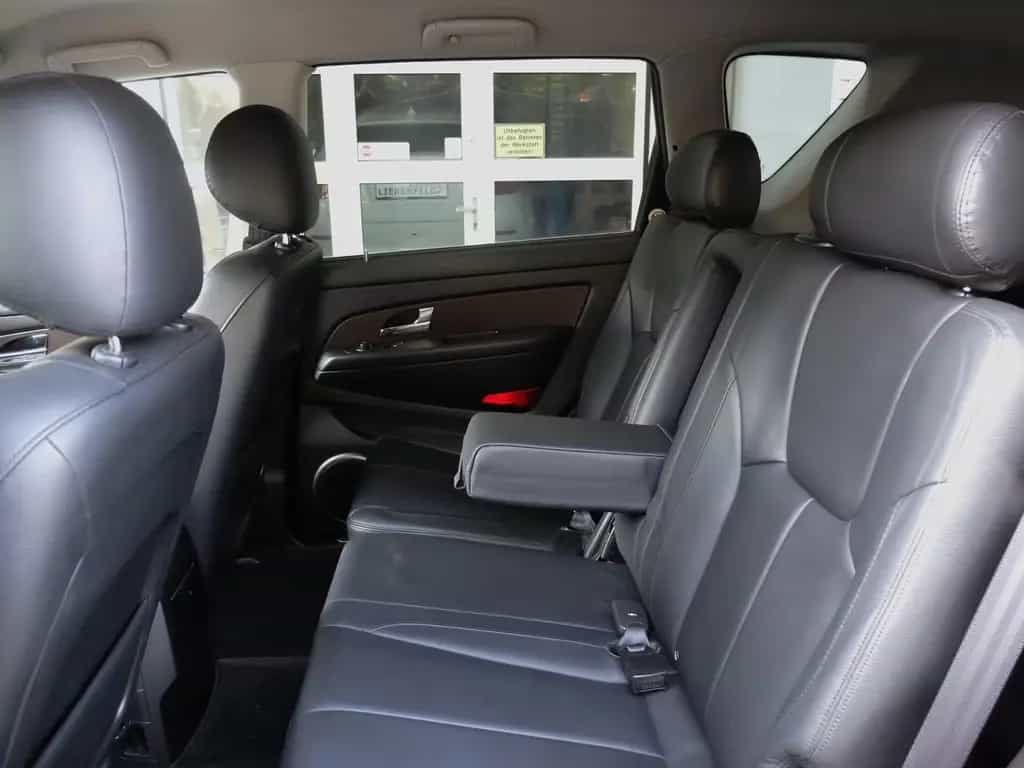 Ssangyong REXTON 2.0 TD Sapphire 4x4 7 Sitze AHK 08/2015-photo-12