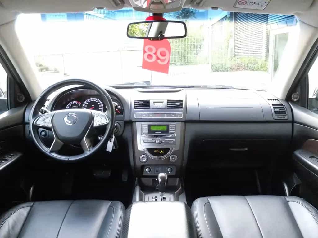 Ssangyong REXTON 2.0 TD Sapphire 4x4 7 Sitze AHK 08/2015-photo-15