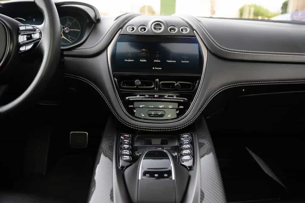 Aston Martin DBX 4.0 V8 12/2020-photo-16