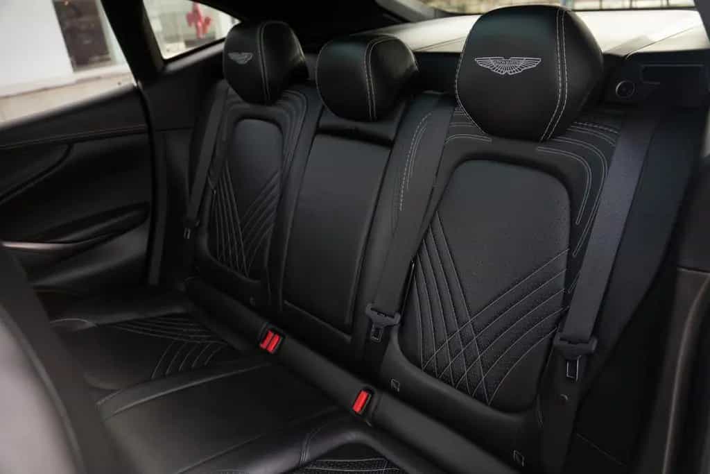 Aston Martin DBX 4.0 V8 12/2020-photo-38
