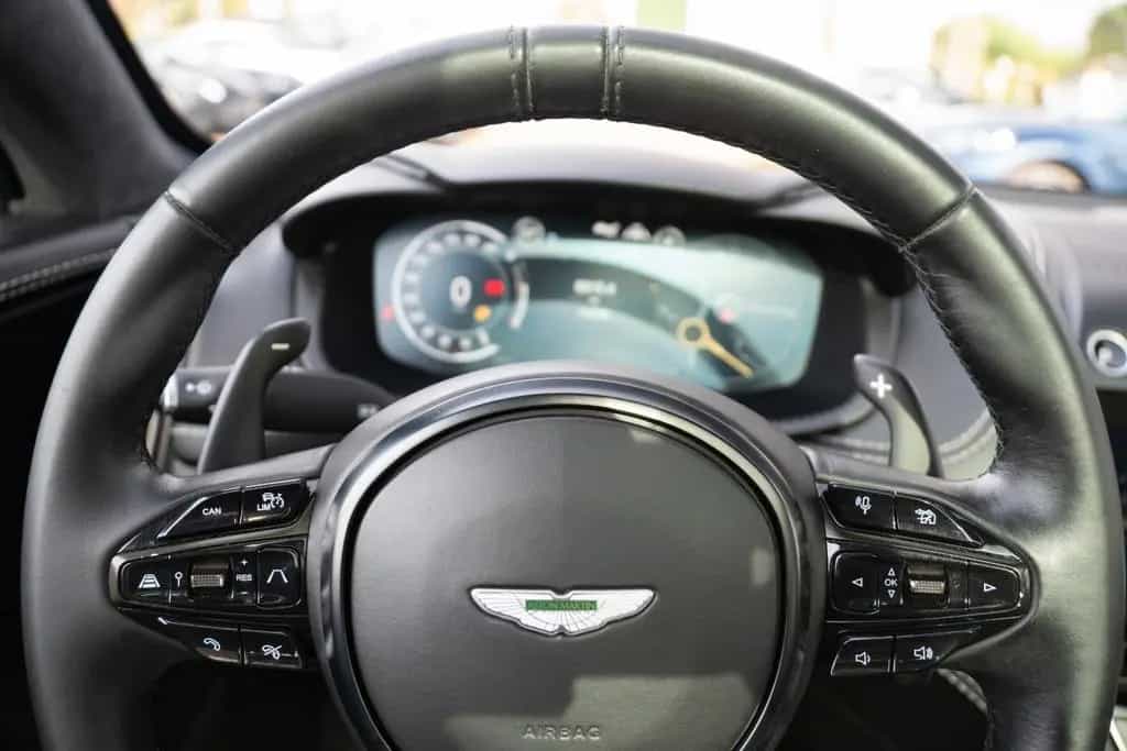 Aston Martin DBX 4.0 V8 12/2020-photo-39