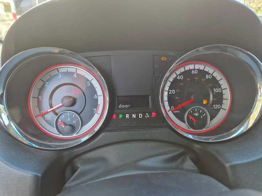 Dodge Grand Caravan 07/2012-photo-11