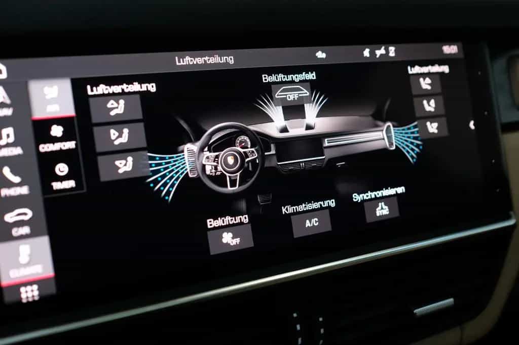 Porsche Cayenne Coupe E-Hybrid/PANO/MATRIX/360/HEAD 12/2020-photo-18