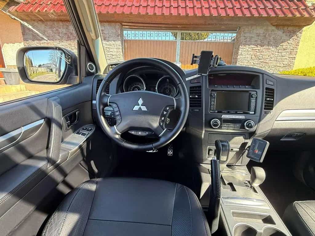 Mitsubishi Pajero 3.2 DI-D Edition 30*3-trg.*1.Hand*Umlufth 11/2013-photo-6