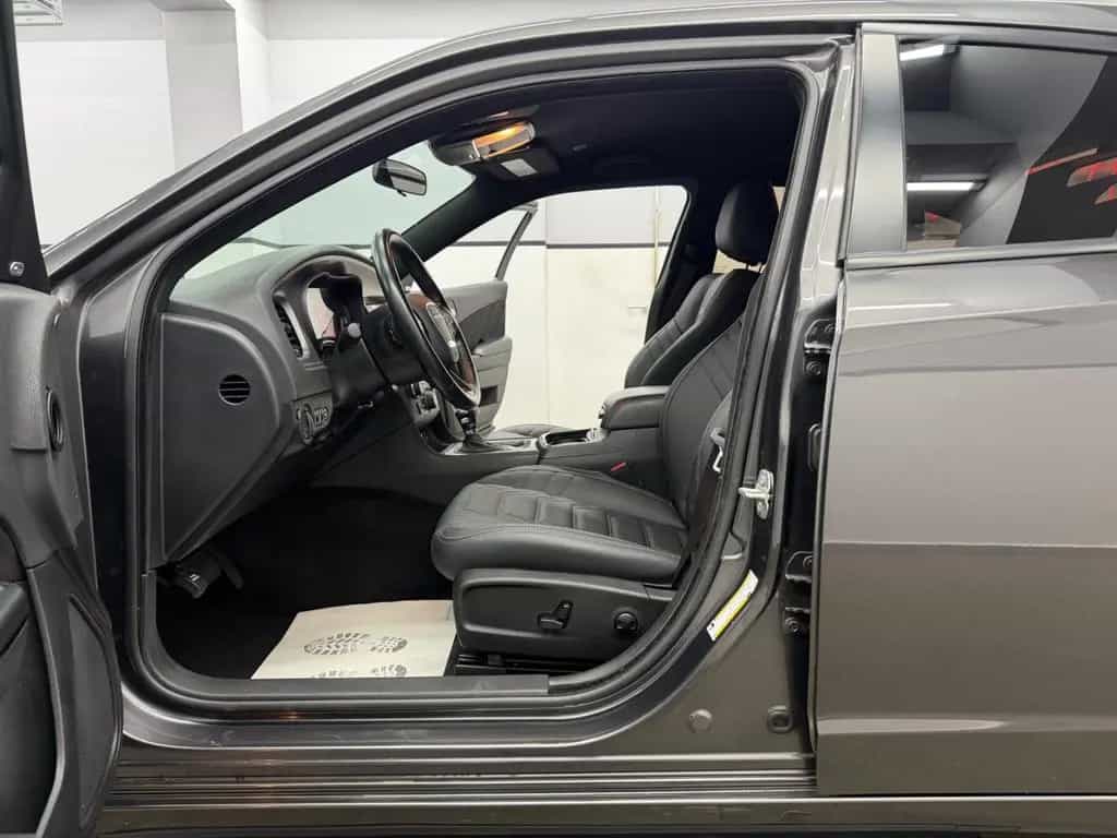 Dodge Charger 3.6 SXT Blacktop Last Call/Alpine/Carpla 07/2023-photo-20