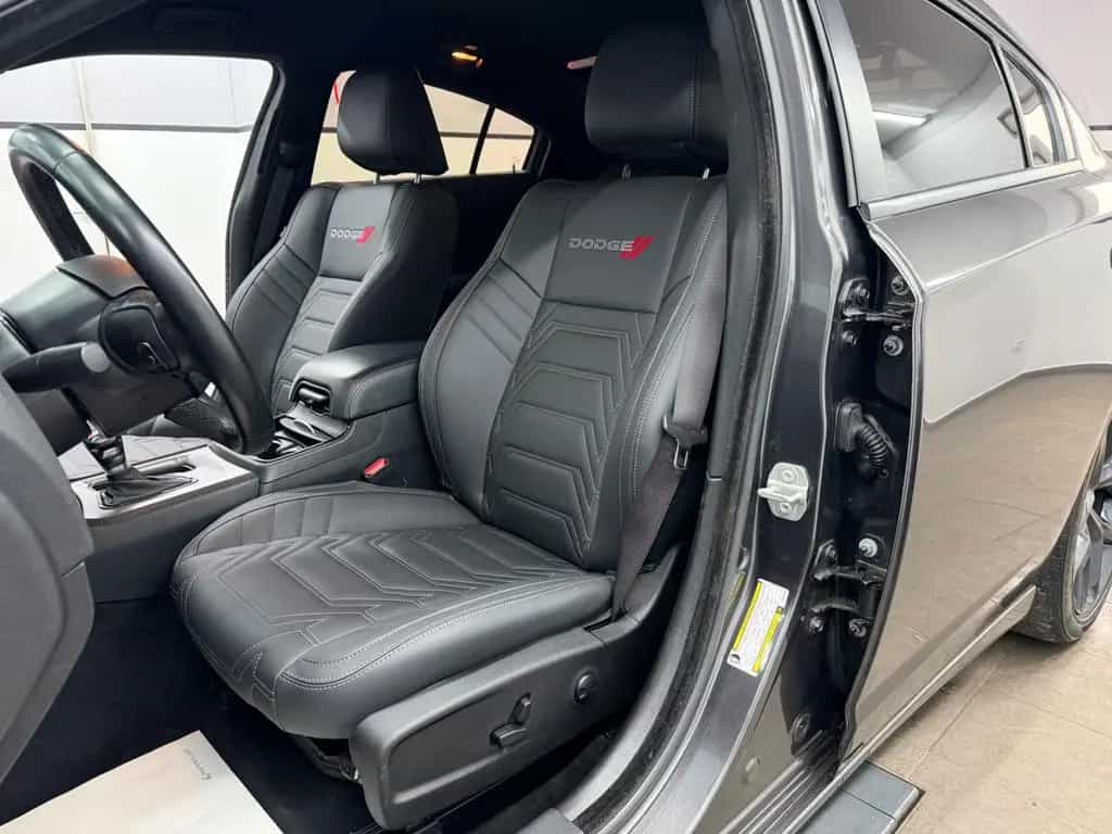 Dodge Charger 3.6 SXT Blacktop Last Call/Alpine/Carpla 07/2023-photo-25