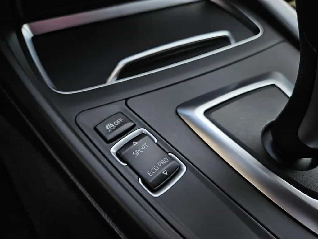 BMW 1 Series 118 i Edition M Sport Shadow Automatik SHZ 2.HD 08/2018-photo-12