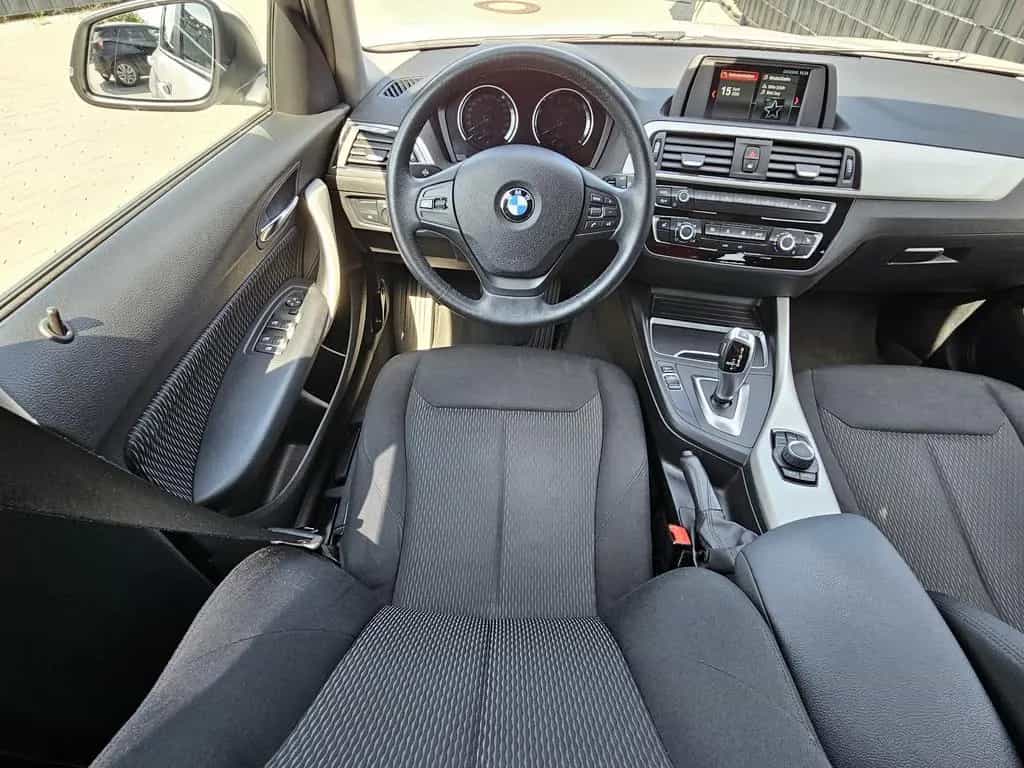 BMW 1 Series 118 i Edition M Sport Shadow Automatik SHZ 2.HD 08/2018-photo-24