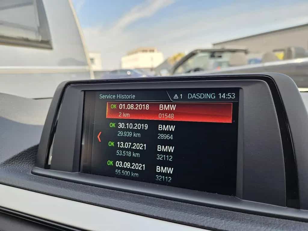 BMW 1 Series 118 i Edition M Sport Shadow Automatik SHZ 2.HD 08/2018-photo-27