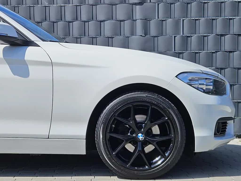 BMW 1 Series 118 i Edition M Sport Shadow Automatik SHZ 2.HD 08/2018-photo-6
