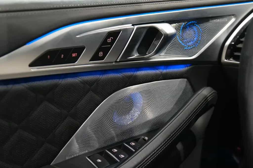 BMW M8 Cabrio Competition *M-Drivers*B&W*360°*MwSt* 04/2022-photo-23