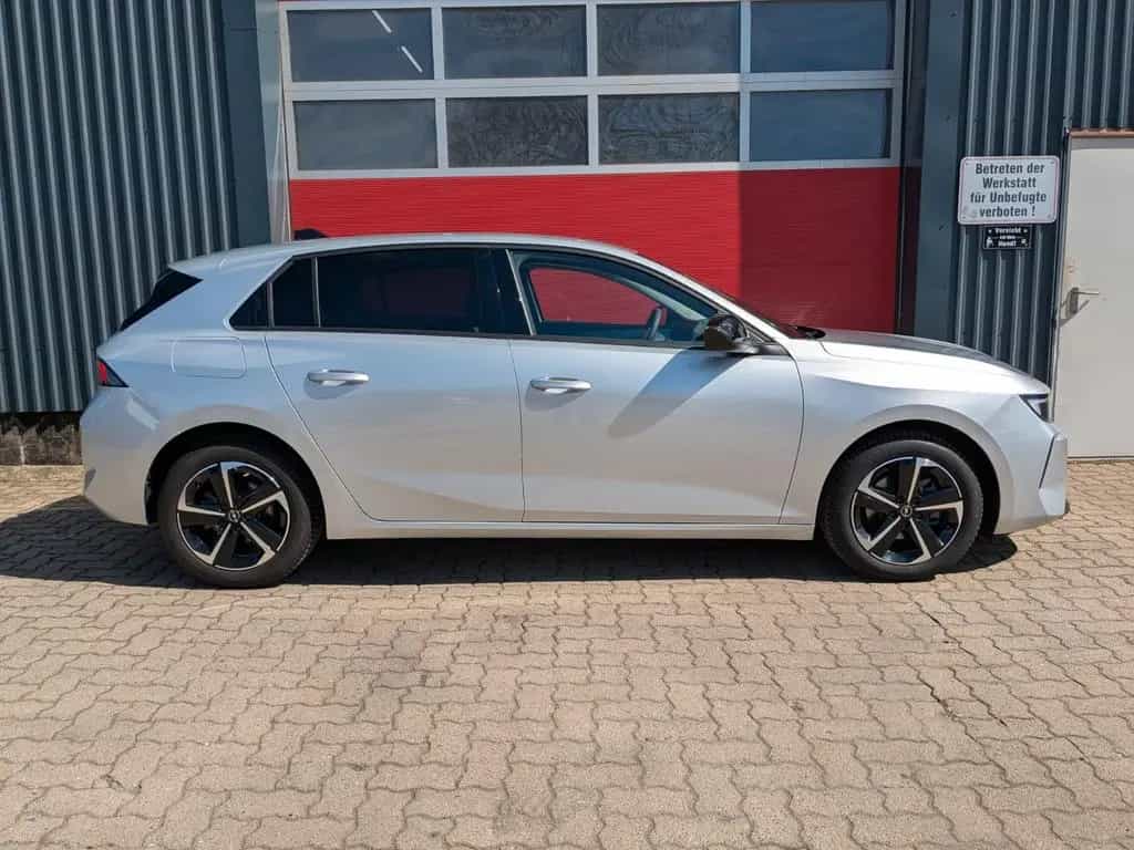Opel Astra L Lim. 5-trg. Edition LHZ + SHZ Kamera 04/2024-photo-5