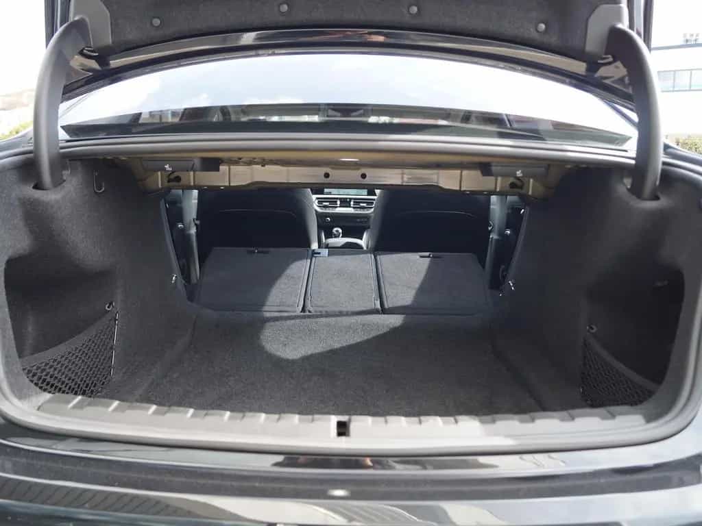 BMW 3 Series 330i A Lim. Sport Line *Navi * LED * ACC * AHK 03/2021-photo-17