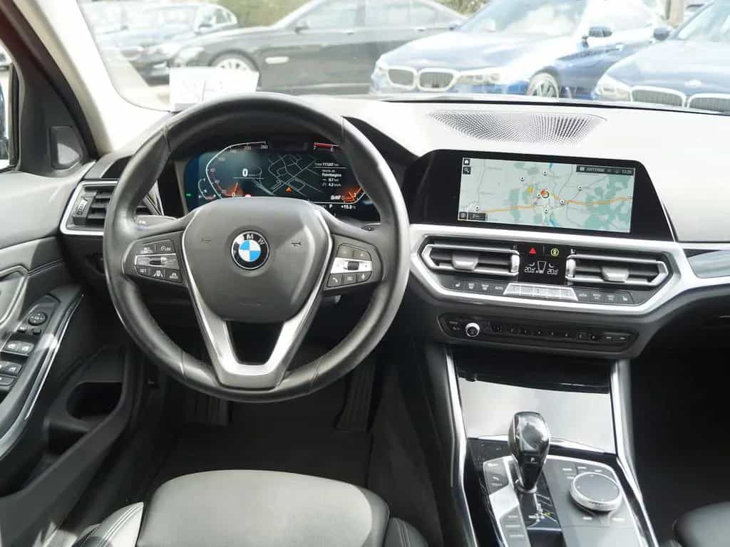 BMW 3 Series 330i A Lim. Sport Line *Navi * LED * ACC * AHK 03/2021-photo-9