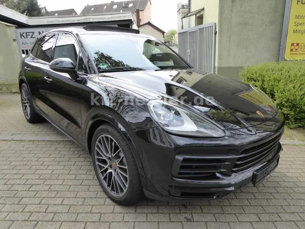 Porsche Cayenne 3.0 Pano/Chrono/Luft/AHK/Bose/21Zoll 04/2022-photo-2