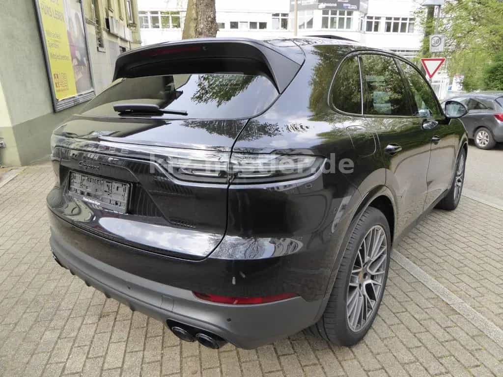 Porsche Cayenne 3.0 Pano/Chrono/Luft/AHK/Bose/21Zoll 04/2022-photo-3