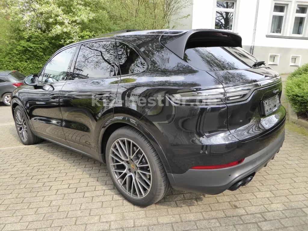 Porsche Cayenne 3.0 Pano/Chrono/Luft/AHK/Bose/21Zoll 04/2022-photo-5