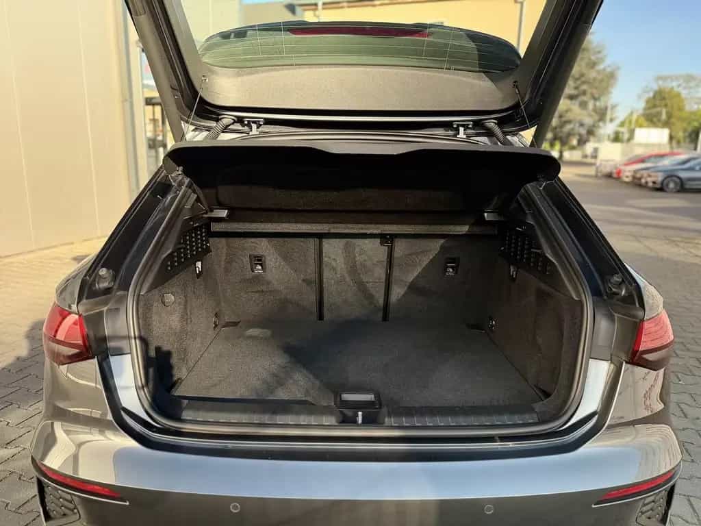 Audi A3 35 TDI S- line / Keyless / Virtual Cockpit 08/2020-photo-19