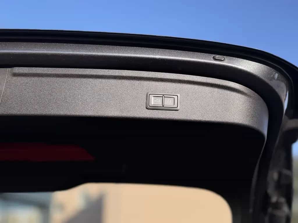 Audi A3 35 TDI S- line / Keyless / Virtual Cockpit 08/2020-photo-20