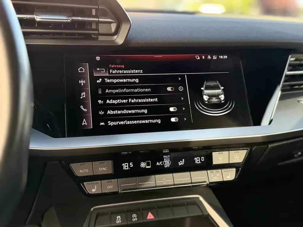 Audi A3 35 TDI S- line / Keyless / Virtual Cockpit 08/2020-photo-27