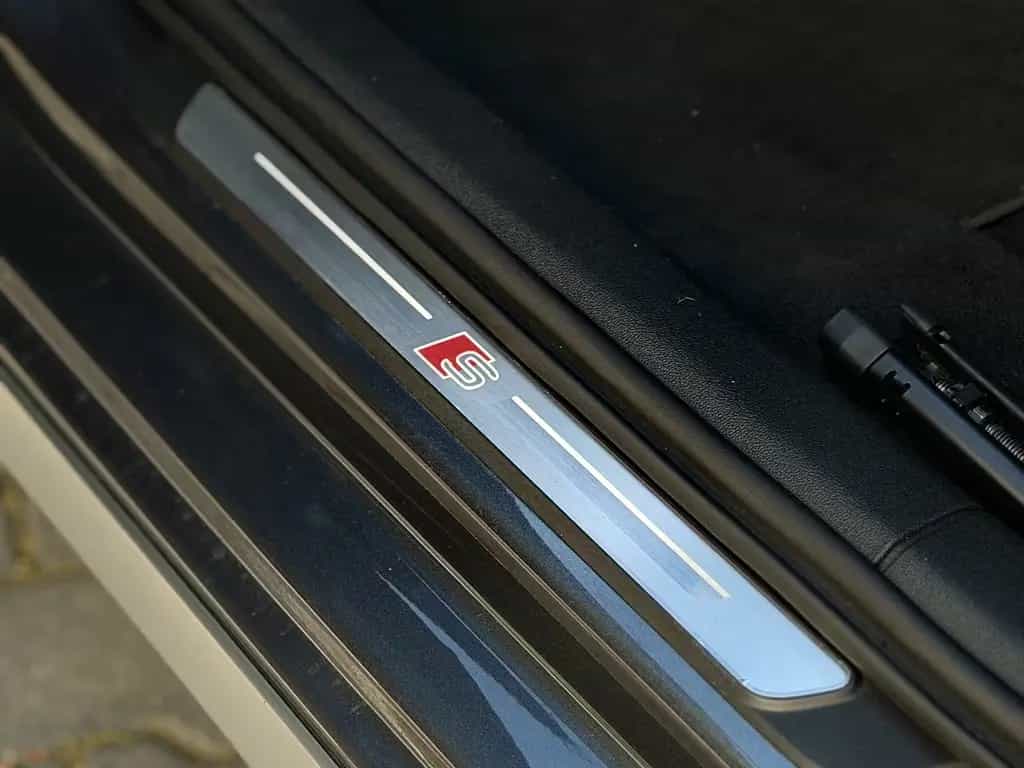 Audi A3 35 TDI S- line / Keyless / Virtual Cockpit 08/2020-photo-28