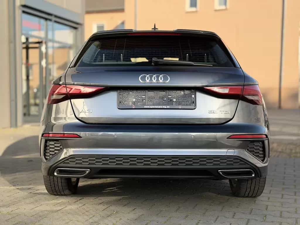 Audi A3 35 TDI S- line / Keyless / Virtual Cockpit 08/2020-photo-8